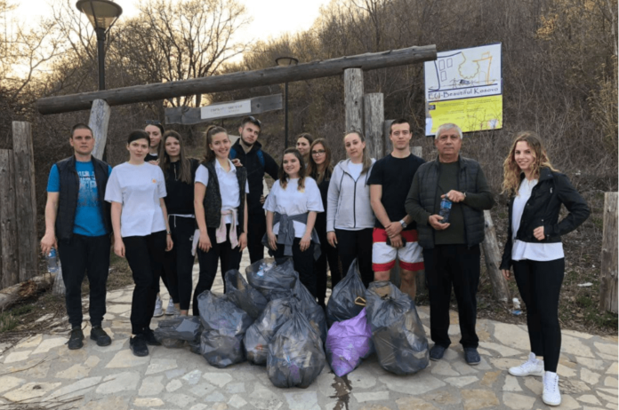 Trashtag 696x462